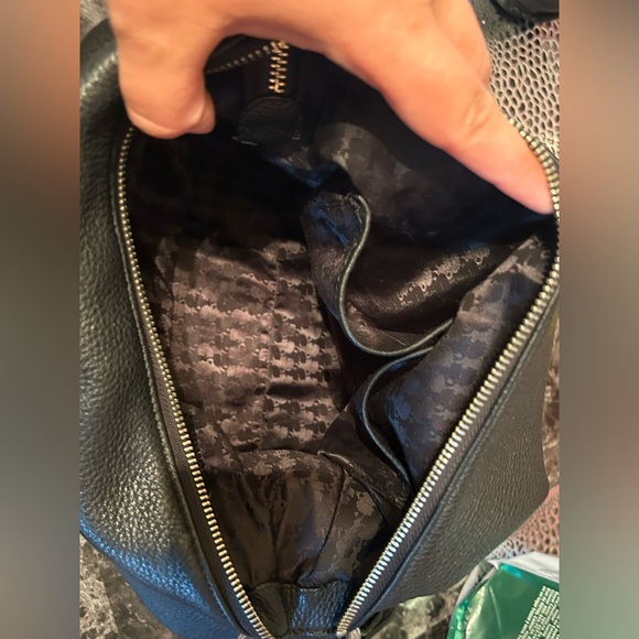 Karl Lagerfeld *like new* purse. Comes in original purse bag. - Picture 7 of 16